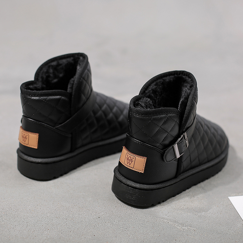 블랙, 한 사이즈 크게 선택하시는 것을 추천드립니다.