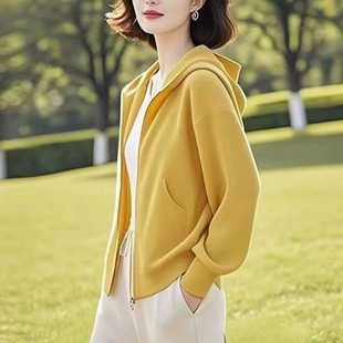 �������e��������L�伃ɫ�_���Bñ�����l�p�g2025�ﶬ����Ů�b
