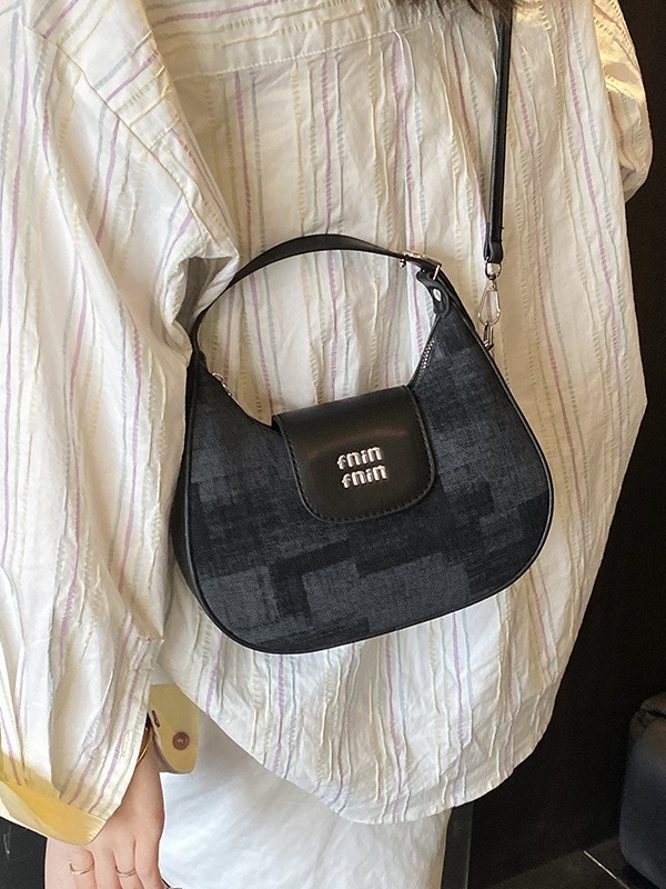 2026 nuevo nicho de diseño bolso de media luna retro bolso de moda universal bolso de mano de mujer casual bajo bolso de hombro