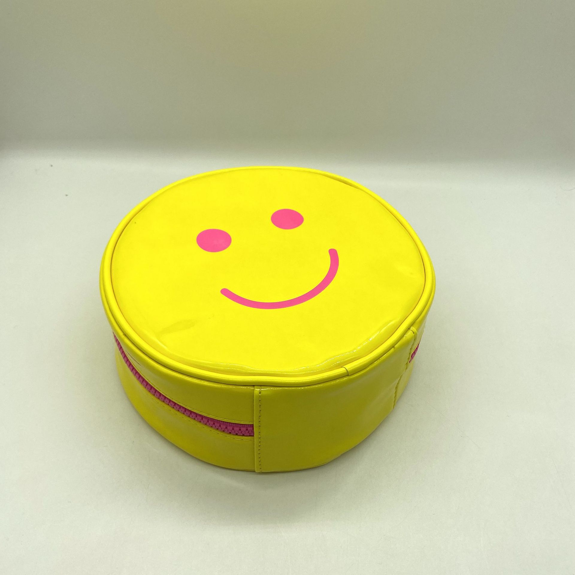 PUƤ��ɰ�Ц�����๦��Բ�λ�ױ����С���б��С��Ƥ�ﻯױ��