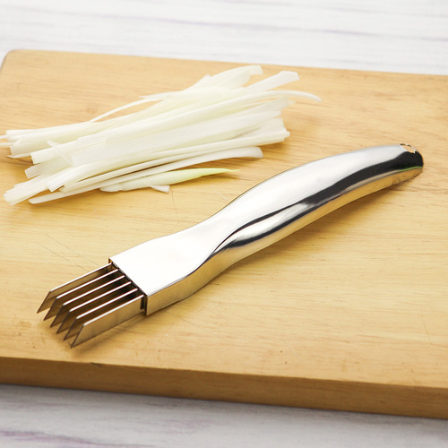 Stainless steel onion knife kitchen gadgets 304 stainless steel onion chopping scraper fine onion chopping knife