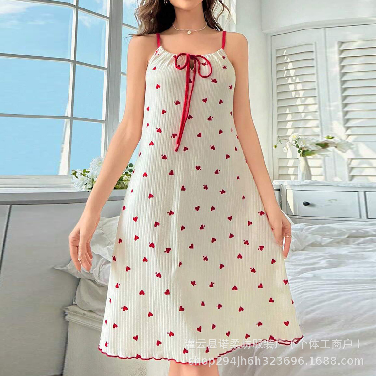 European and American Cross-Border Sexy Casual Suspender Nightdress for Women with Lace-Up Heart Print, High-End Comfortable Loungewear Dress