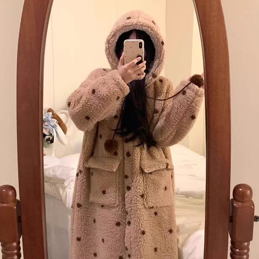Autumn and Winter Coral Velvet Pajamas Women's Robe Thickeneded Warm Polka Dot Hooded Warm Flannel Home Wear Set