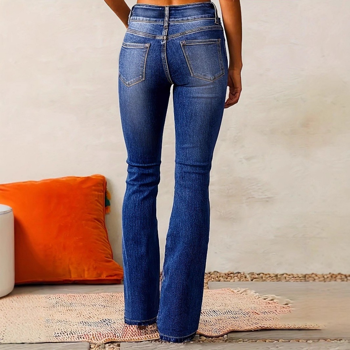 Jean évasé stretch vintage pour femme - Jean en denim délavé et usé, coupe pattes d'éléphant, idéal pour un look streetwear et rétro_voghion.com