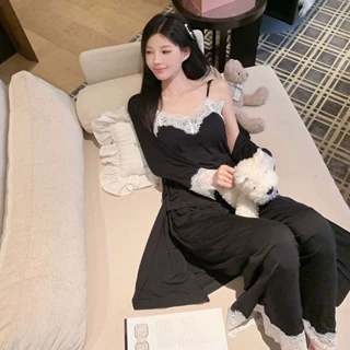 秋季新款带胸垫莫代尔睡衣三件套简约宽松蕾丝吊带长裤长袍家居服