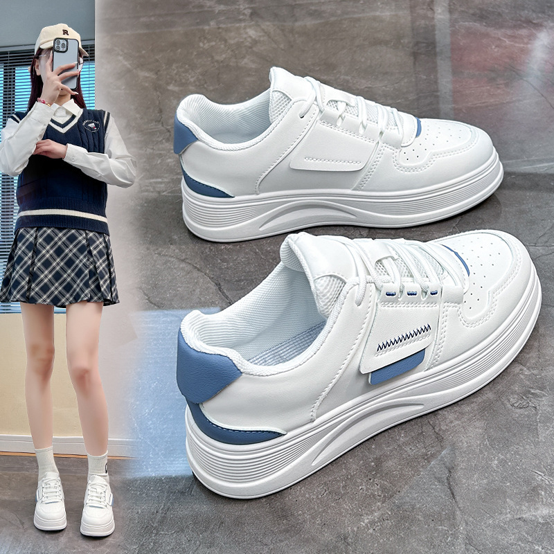 Petites chaussures blanches femme 2024 printemps nouvelle étudiante édition coréenne Instagram tendance polyvalente semelle épaisse chaussures de planche printemps et automne chaussures décontractées_voghion.com