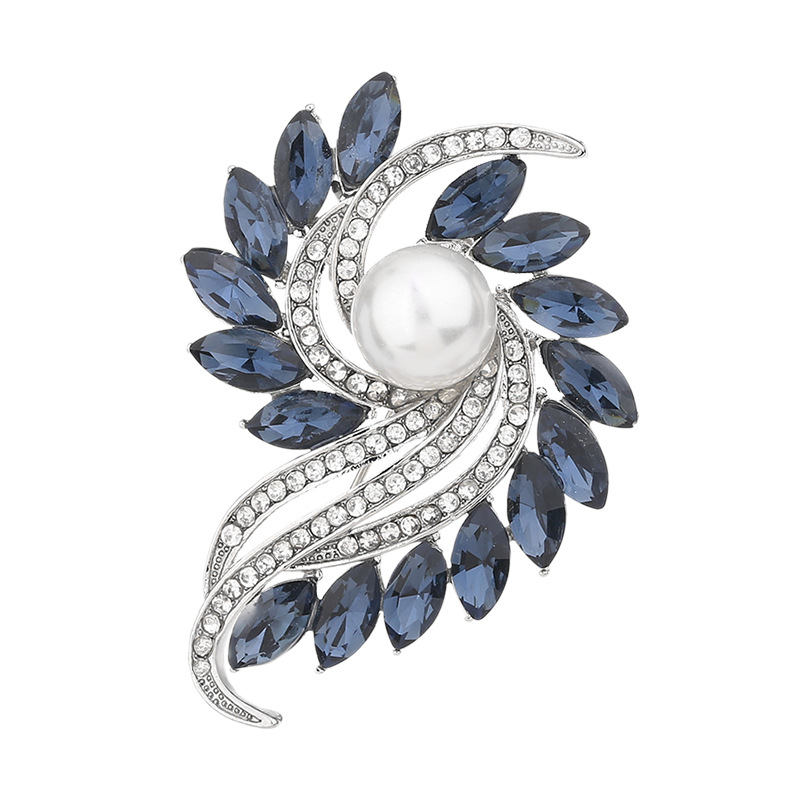 New fashion brooch personality luxury ladies crystal brooch pin versatile atmosphere suit elegant temperament_voghion.com