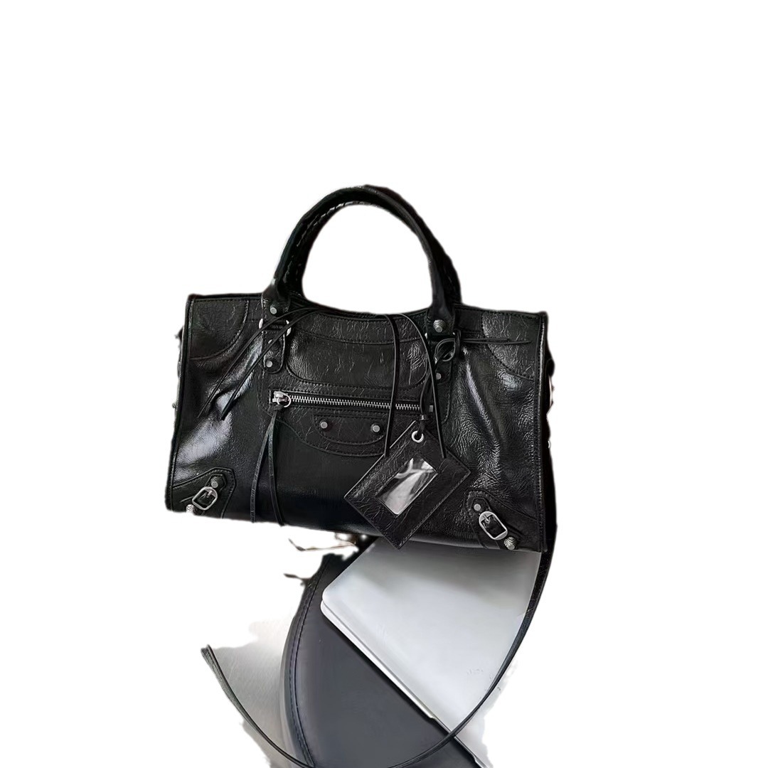 Retro Black Handheld Motorcycle Bag For Women 2024 New Arrival Luxury Fashion Spicy Girl Niche Shoulder Crossbody Bag - Thumbnail 5