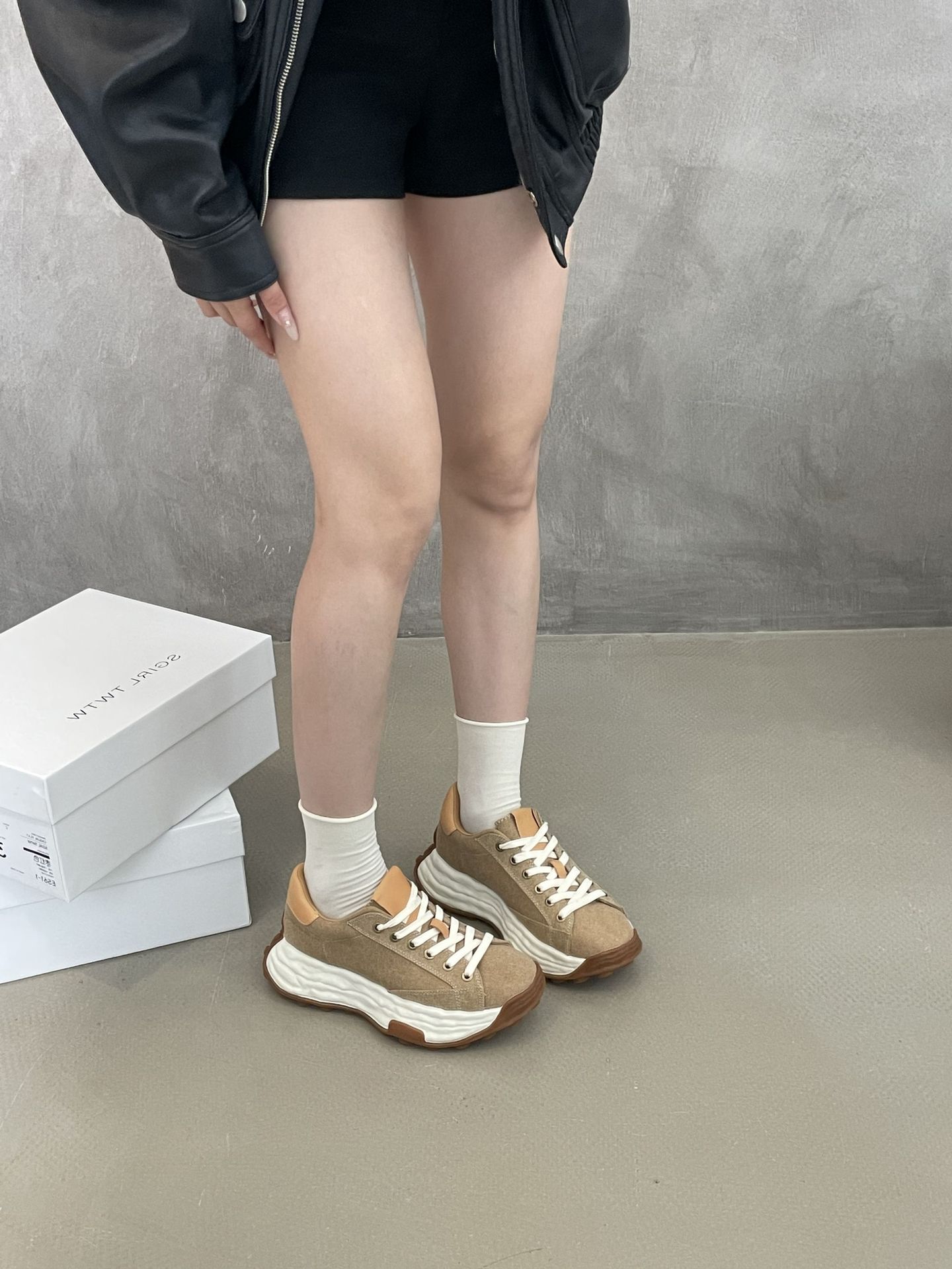 SGIRL TWTW High-End Design Casual For Women 2025 Thick-Soled Forrest Gump Dissolving Sports Versatile Dad Shoes_vogvips.com