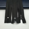 Black*3 zipper 20cm
