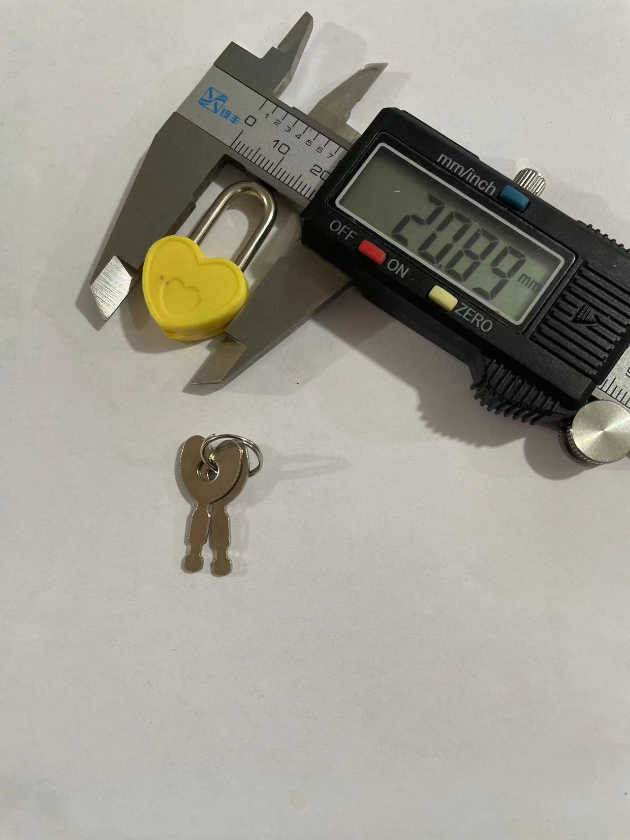 fe5cdc79-5857-47f6-83d5-8e4c80