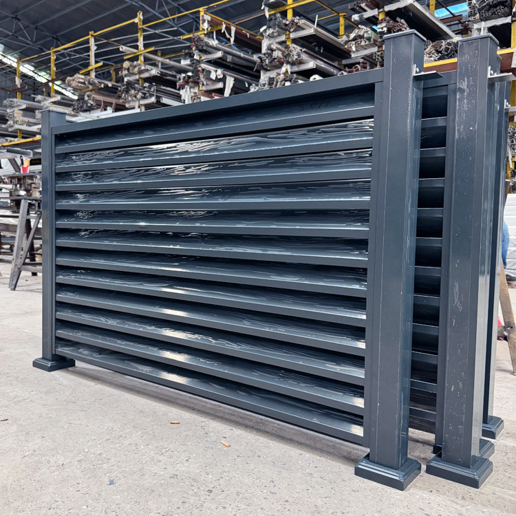 Manufacturer Custom-Made Aluminum Alloy Louvered Privacy Courtyard Gate Villa Outdoor Aluminum Art Fence Garden Guardrail Wall