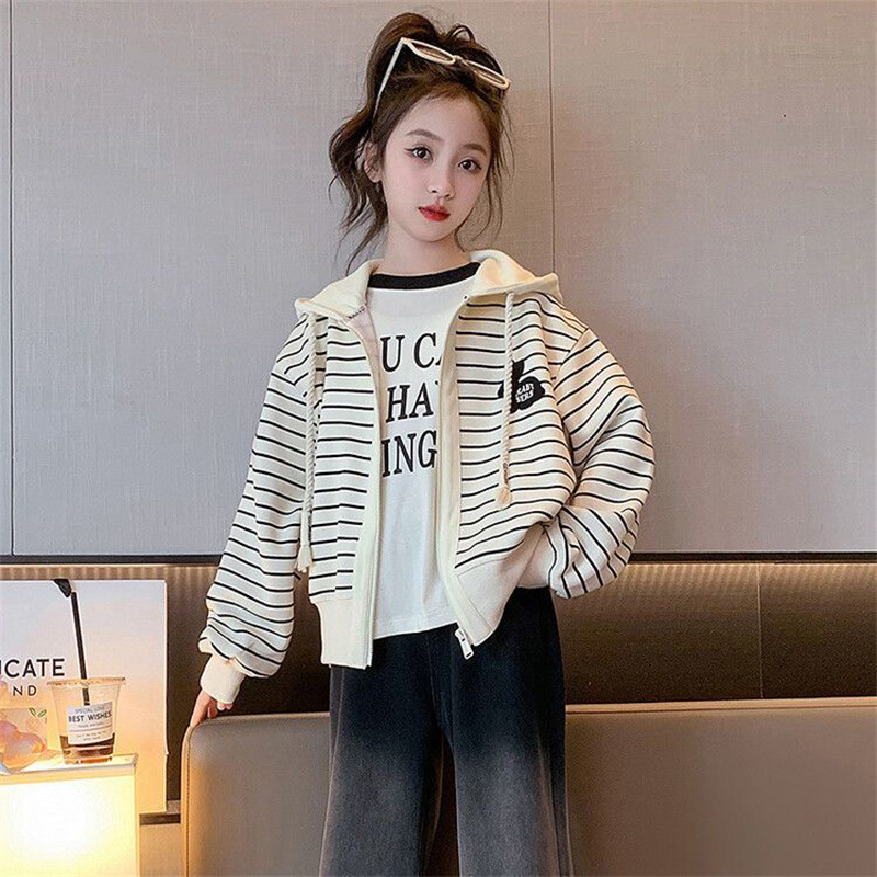 Girls' 2026 New Fashion Versatile Striped Jacket Spring and Autumn Stylish Children's Outerwear Trendy Kids' Clothing