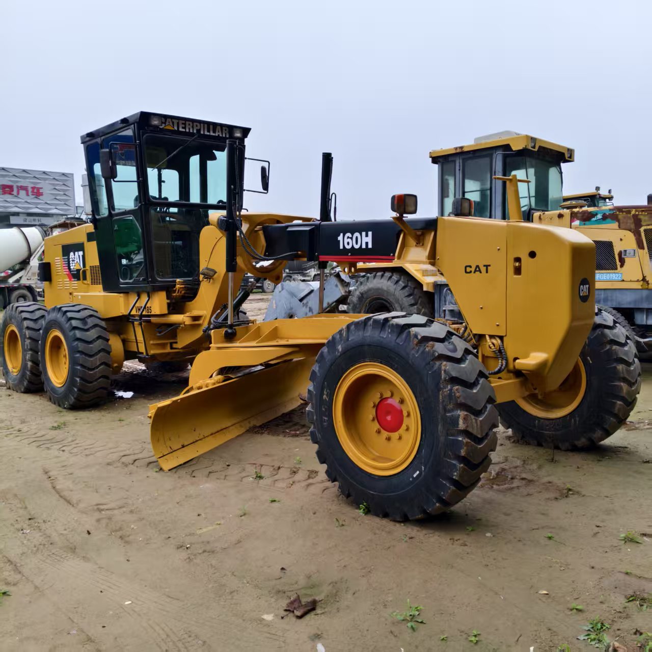 境外出口160平地机 座驾式一体整平机 推土找平修路平地机 路面刮