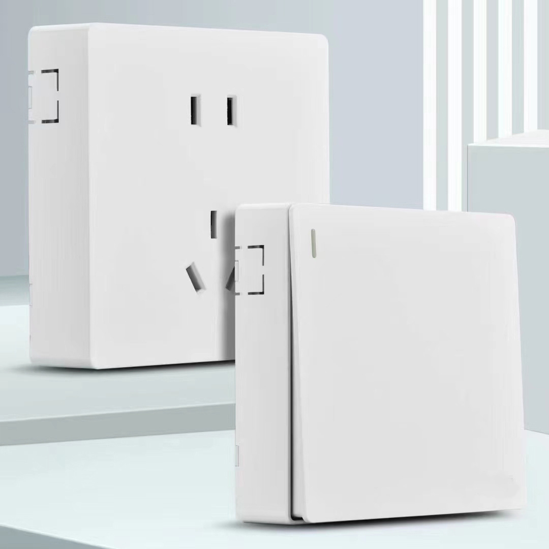 Surface-mounted switch and socket, one switch controls two sockets, one switch controls five holes, five holes, fifteen holes surface-mounted wall socket