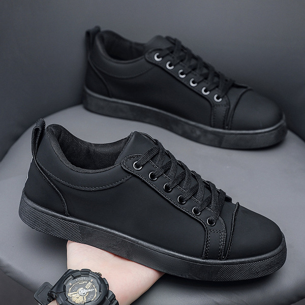 Breathable sneakers all-season