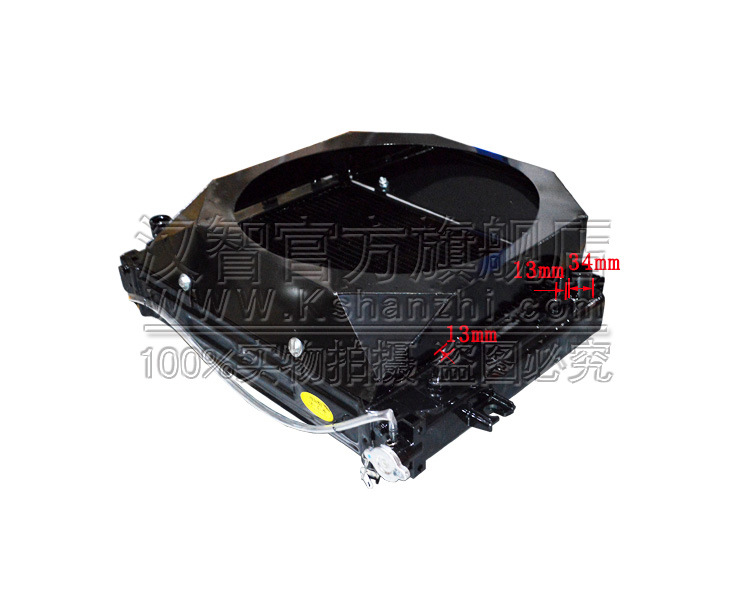 Tanque de agua de la carretilla elevadora Fengyang TCMT6 / TD27 / 498 accesorios del motor de la carretilla elevadora 236L2 tanque de enfriamiento de radiación hidráulica