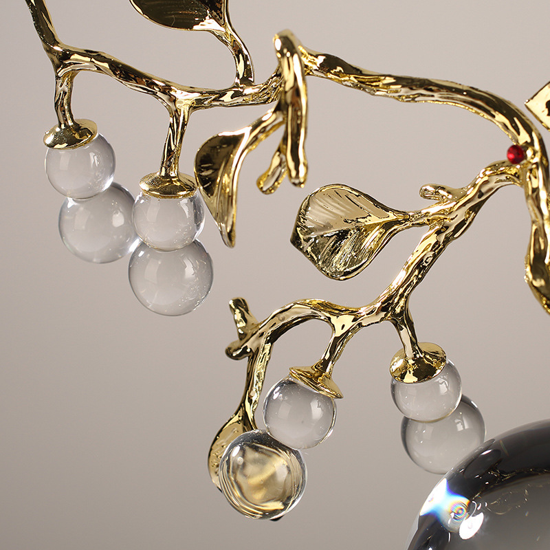 贅沢でシンプルな現代の招財ひょうたんはリビングルームの酒場の装飾品を飾って新しい家のプレゼントを運ぶ