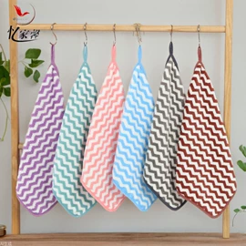 擦车巾;抹布、百洁布;浴巾、沙滩巾