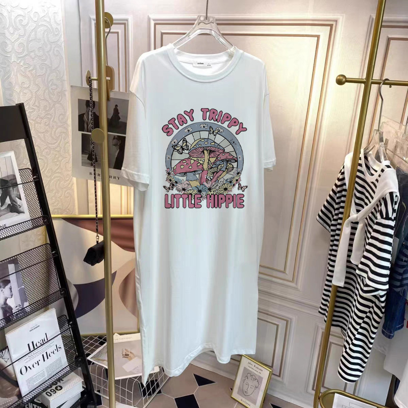 Plus Size Short-Sleeved Dress for Women 2025 New Korean Style Loose Slimming Look Versatile Mid-Length Slit T-Shirt Dress Ins Trend Plus Size Short-Sleeved Dress for Women 2025 New Korean Style Loose Slimming Look Versatile Mid-Length Slit T-Shirt Dress Ins Trend