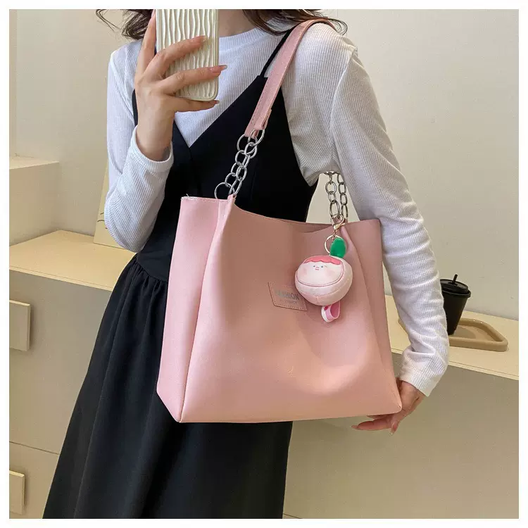 大容量潮流女包包2025新款PU女小包女士韩版通勤单肩包时尚托特包