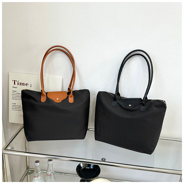Large Capacity Simple Tote Bag 2025 Winter New Trendy Simple Shoulder Bag Fashion Retro Crossbody Bag for Women Large Capacity Simple Tote Bag 2025 Winter New Trendy Simple Shoulder Bag Fashion Retro Crossbody Bag for Women