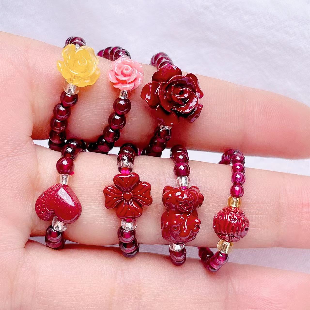 Ethnic Style Heart Shape Flower Artificial Gemstones Beaded Rings display picture 1