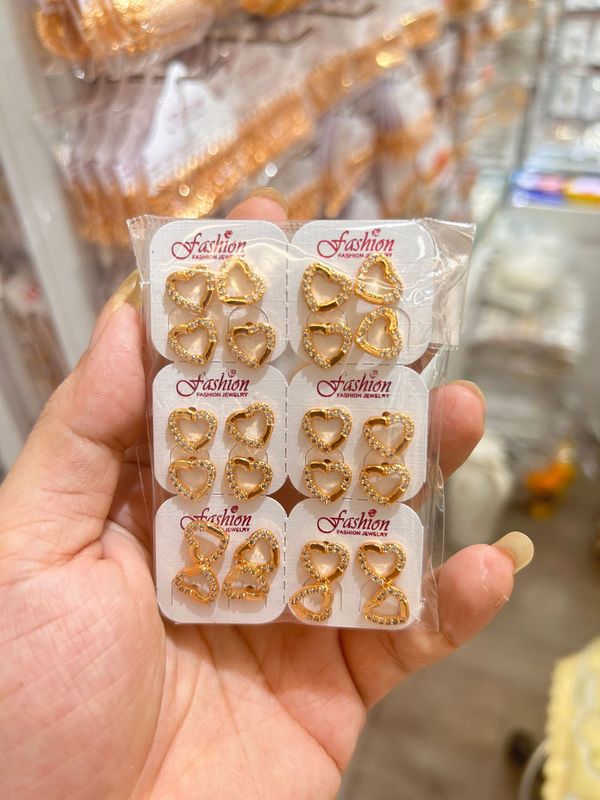 跨境耳钉满钻耳环方型圆形激光微镶锆石欧美镀金高级感耳饰轻奢|undefined
