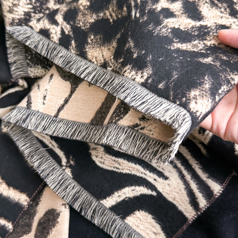 Leopard Print Scarf For Women Thickened Warm Winter Shawl_voghion.com