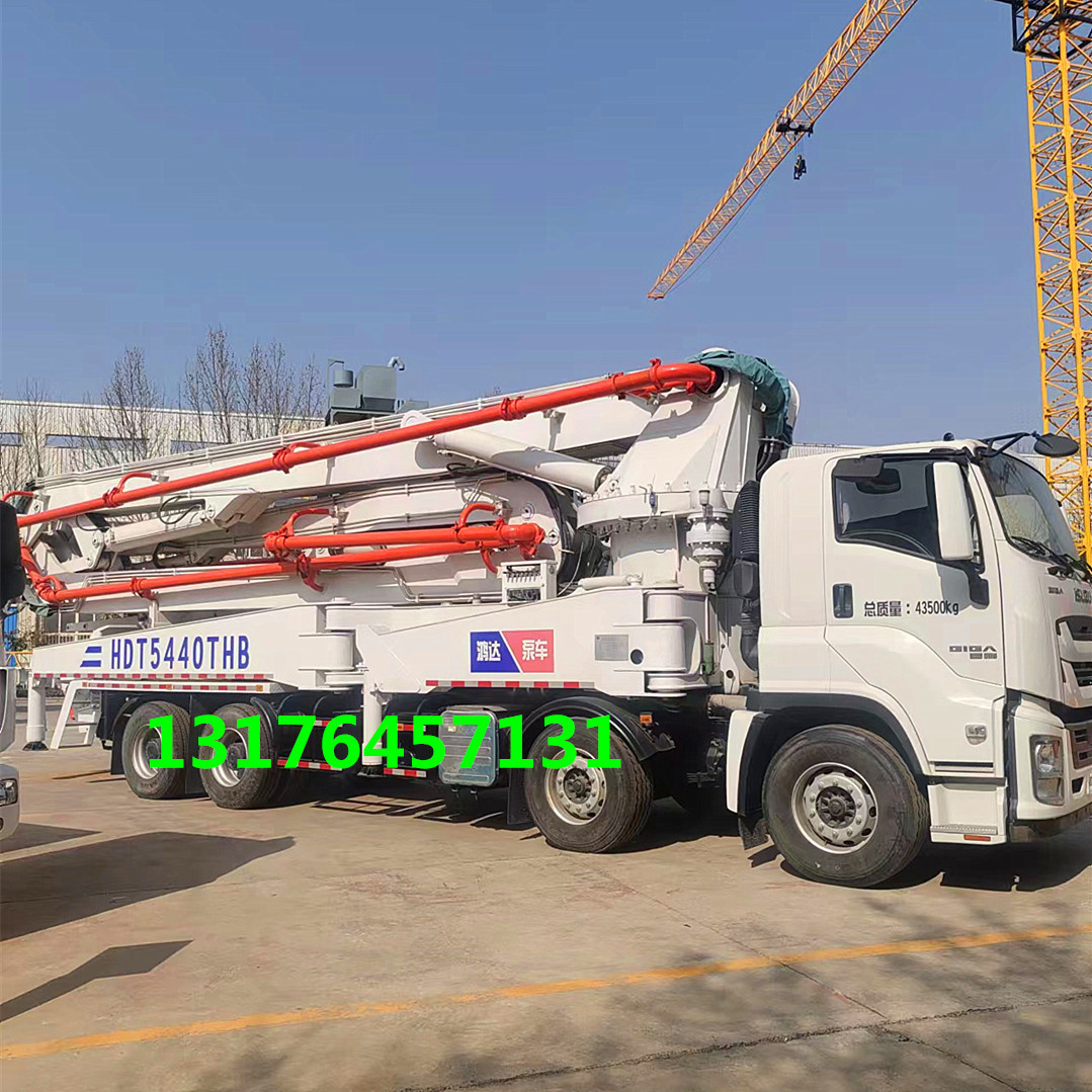 鸿达重工52米混凝土臂架输送泵车 52米出口型泵车 52米水泥泵车