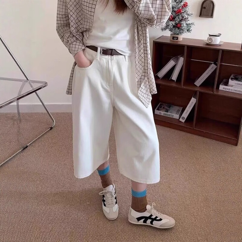 White Straight-Leg Denim Shorts for Women, Summer New Style, High-Waisted, Slimming, Loose, Versatile, Retro, Over-The-Knee, Wide-Leg, Cropped Pants