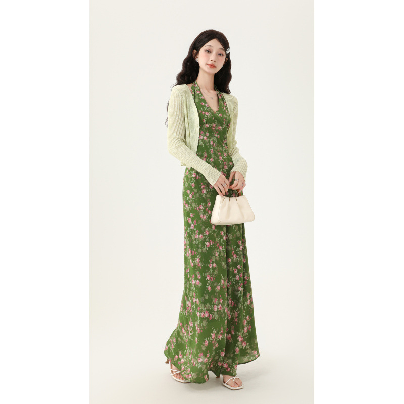 Cross-Border French-Style Floral Halter Neck Dress for Women 2026 Spring/Summer Elegant Vacation Waist-Cinching Slimming Tie-Up Maxi Dress