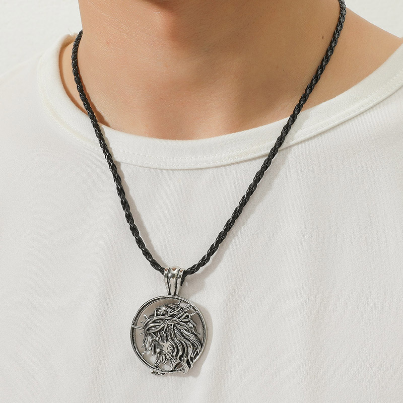 Retro Crucifixion Pendant Hip Hop Punk Necklace Personality Trendy Sweater Chain display picture 5