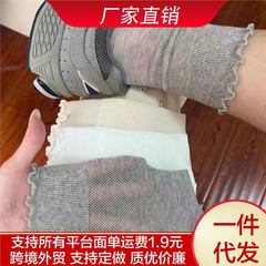 夏の木の耳元は薄いタイプの透かし彫りの靴下の森系ins風の純色の網の目の中の筒の通気性の山のファッションの靴下をつなぎ合わせます。