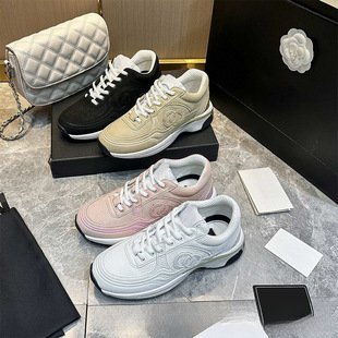 С���L�y�Ǵ����\��Ь24c�ļ��yɫ�����ϵ�Ь�W��͸��ٴ����eЬ