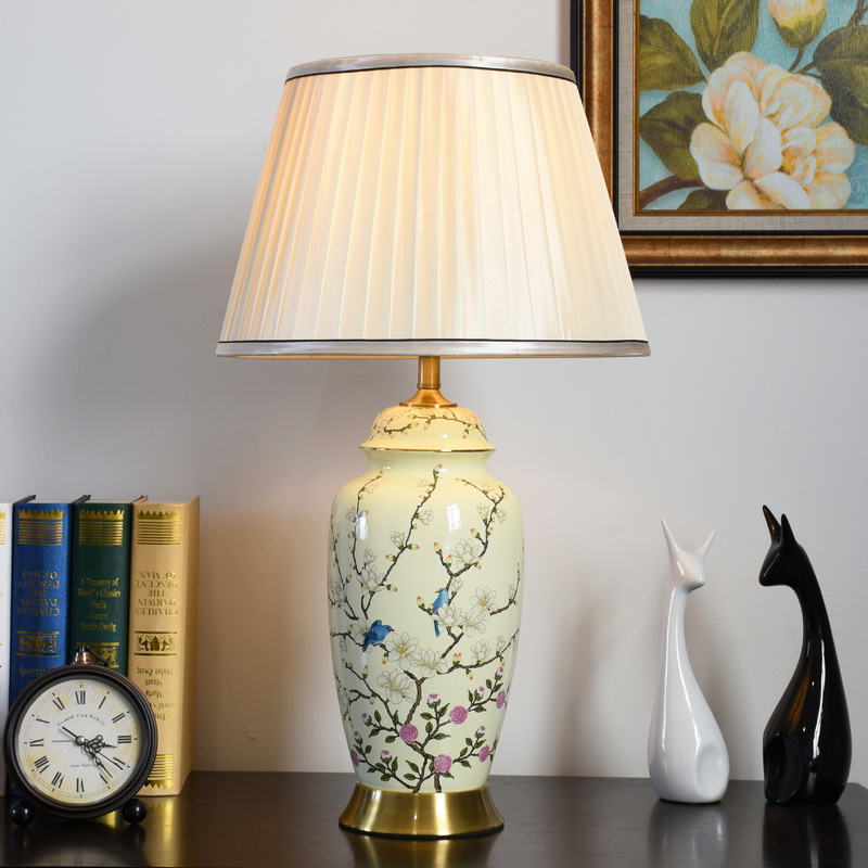 American Style Modern Ceramic Table Lamp Creative Living Room Hotel Model Room Simple Table Lamp Bedroom Bedside Decorative Lamp American Style Modern Ceramic Table Lamp Creative Living Room Hotel Model Room Simple Table Lamp Bedroom Bedside Decorative Lamp