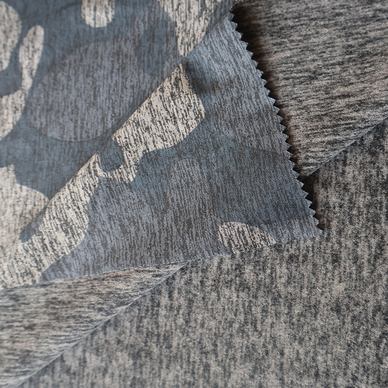 涤氨纶阳离子拉毛布(抓绒) 230GSM  运动休闲套装拉链衫男装针