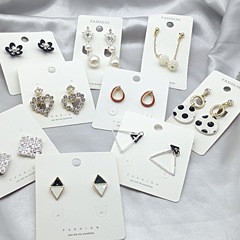 ジャッキで呼ばれるアクセサリー925銀針ピアス夜市に出店しているピアスイヤリングは斤で卸売りする