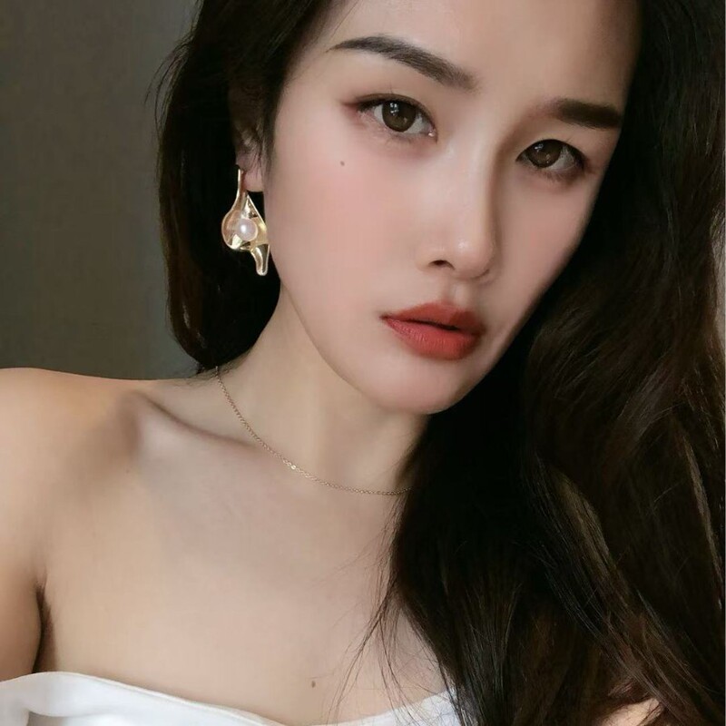 老钱风异形叶子珍珠耳环电镀18K真金个性时尚潮流高级感耳饰品|undefined