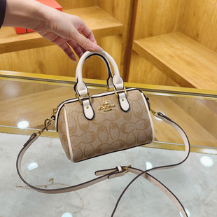 ����͹Ų�ʿ�D�¿�С�������e�ٴ���|���ֵ���б�������б���