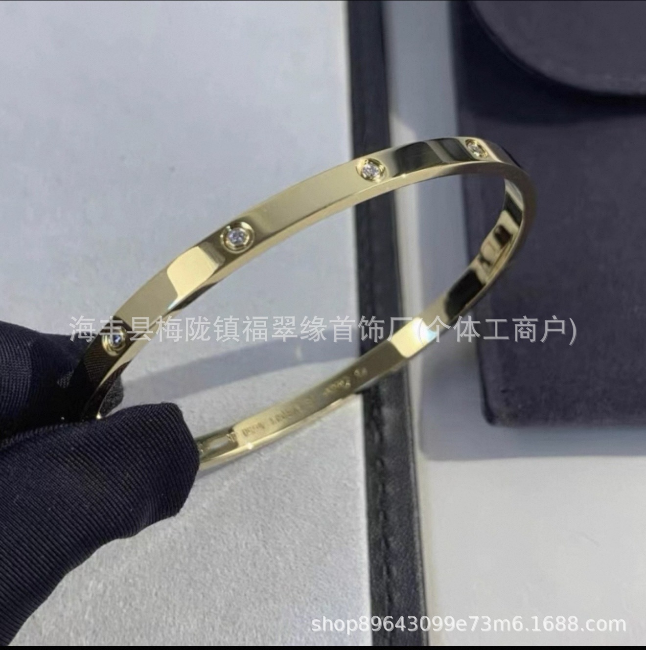 Gold color ten diamonds---narrow version