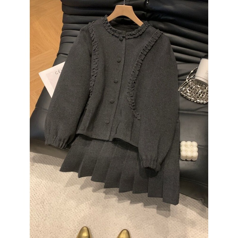 European-Style High-End Ruffled down Jacket Coat 2025 Winter New High-Waisted Pleated Skirt Elegant Set for Women European-Style High-End Ruffled down Jacket Coat 2025 Winter New High-Waisted Pleated Skirt Elegant Set for Women