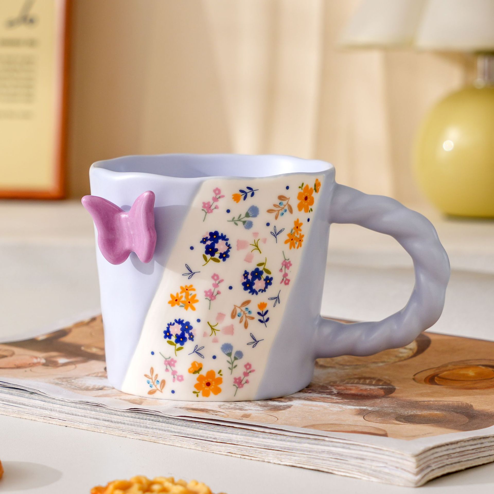 Mariposa flor triturada taza ins viento alto valor de cerámica taza de agua de oficina de niñas taza de café desayuno casero