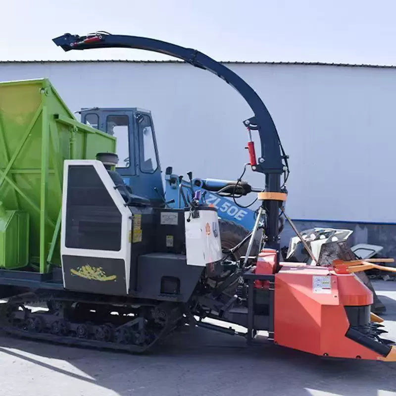 履带青储机农用小麦玉米牧草稻草饲料收割粉碎青贮机自走式秸秆
