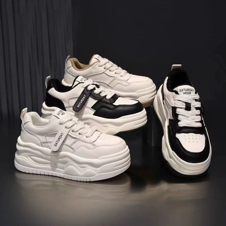 Маленькие белые туфли с толстой подошвой 2024 новая универсальная обувь