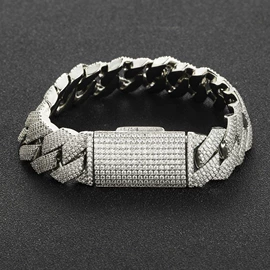 吊坠;项链;手链