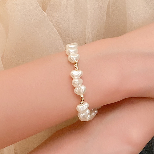 Elegant and Stylish Pearls Necklace Set from Europe and America, Handmade Beaded Lockchain Bracelet and Necklace, Unique Personality and Quality Accessory
