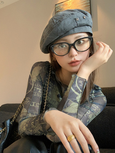 Women's Vintage Denim Beret, Washed Distressed Thin Artist Hat, Large Headsize, Versatile, Fashionable, Forward Hat, Highlights Face