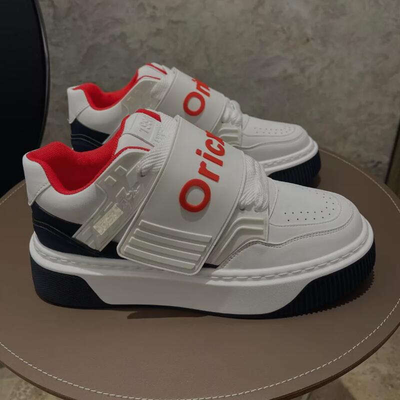 Zapatos de hombre cuatro estaciones nuevos zapatos de nicho al aire libre suela gruesa zapatos de pan casuales zapatos de cuero turístico de altura velcro zapatos blancos pequeños