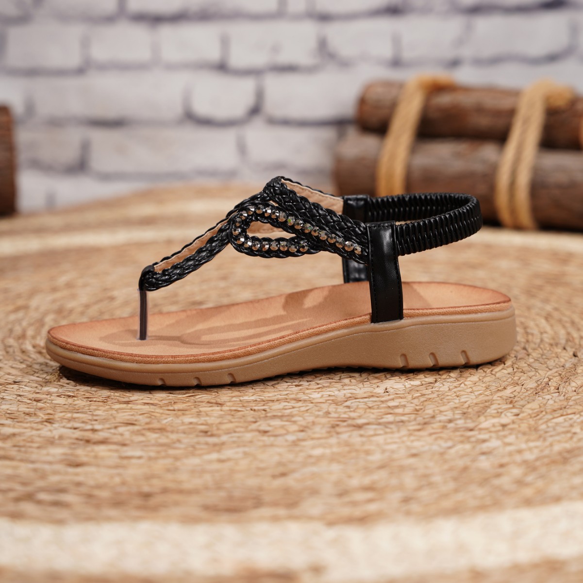 Sommer 2026: Lässige, flache Strandschuhe in großen Größen – modische Strass-Sandalen im Boho-Stil für Damen_voghion.com